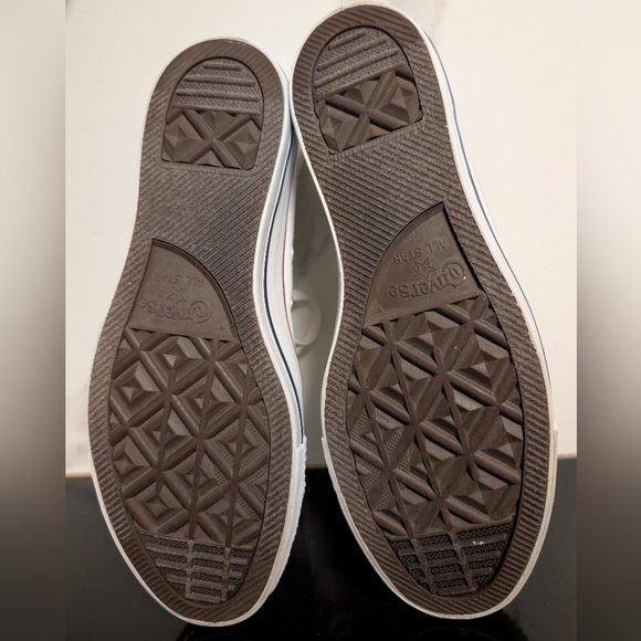 Converse Chuck Taylor All Star Low Top Unisex Canvas Size M 11 W 13 MSRP 79 - Picture 10 of 11